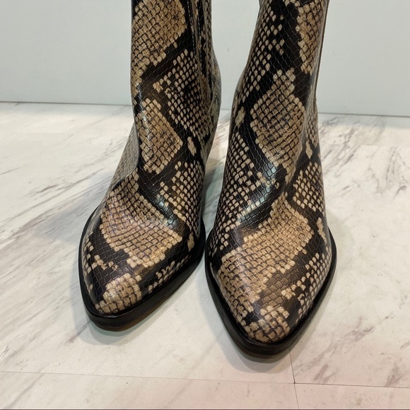 New! Treasure & Bond Natalie Wedge Snake Print Faux Leather Booties 7M - Picture 8 of 11